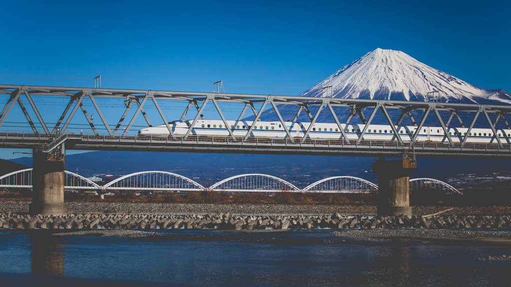 Фото: Японский Tokaido Shinkansen Bullet Train