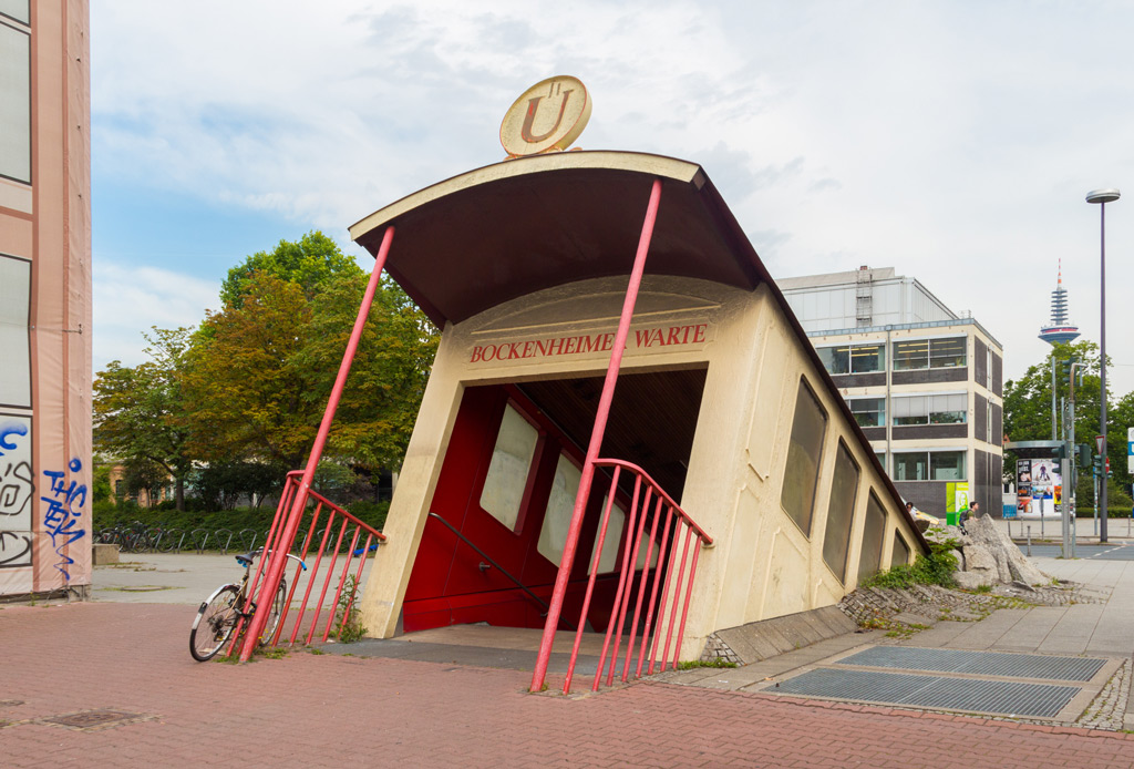 Фото: Bockenheimer Warte (Бокенхаймер Варте),

 Франкфурт, Германия