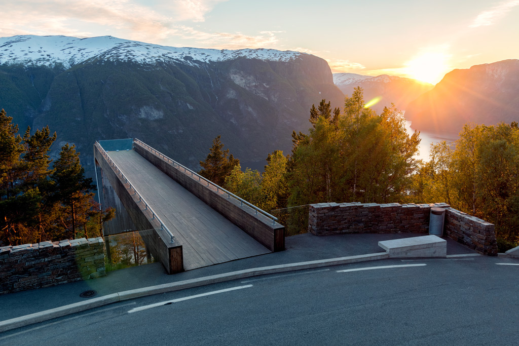 Фото: Stegastein lookout, Норвегия