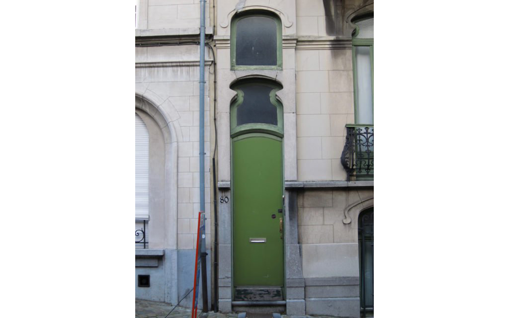 Фото: Дверь в Брюсселе