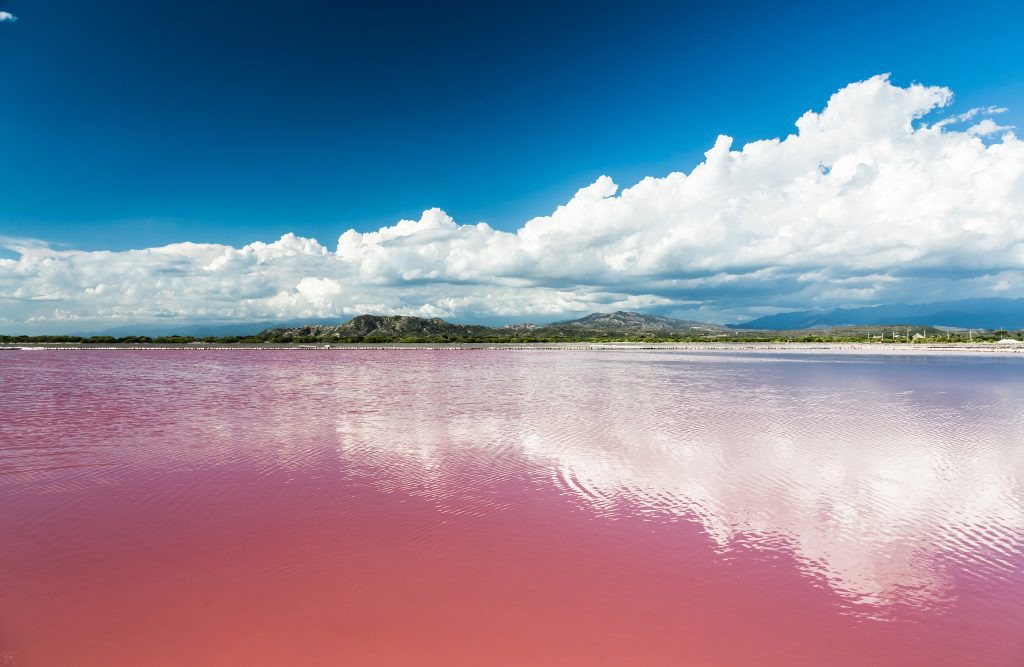 Фото: Озеро Лас Салинас де Торревьеха в Испании