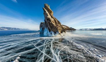 Озеро Байкал: зимний отдых на грани фантастики
