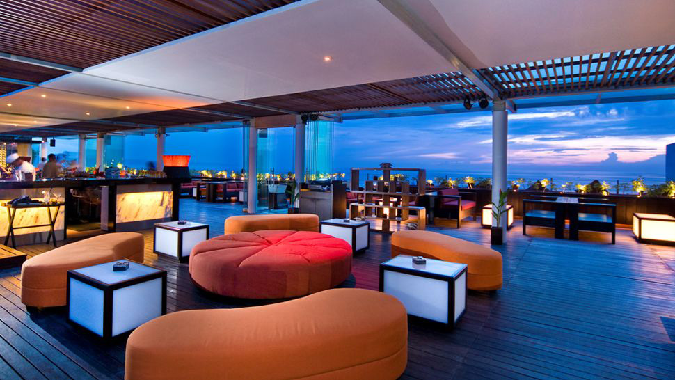 Фото: SOS Rooftop Lounge & Bar