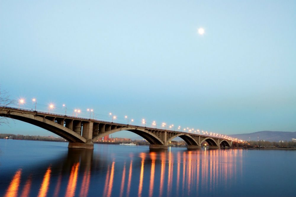 Фото: Коммунальный мост