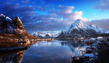 Норвегия зимой: киты, фьорды и северное сияние