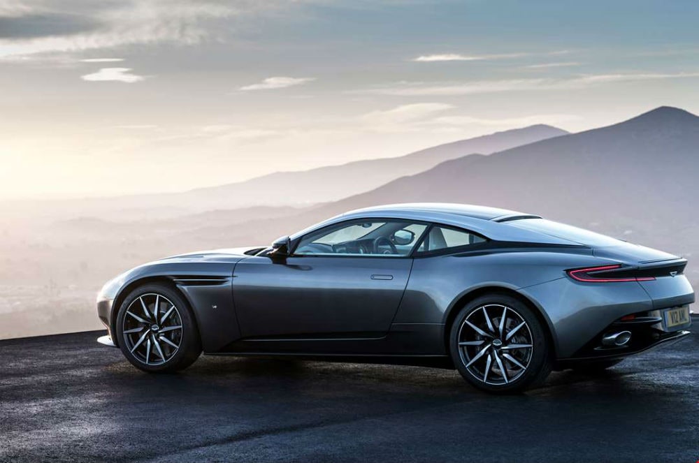 Aston Martin DB11