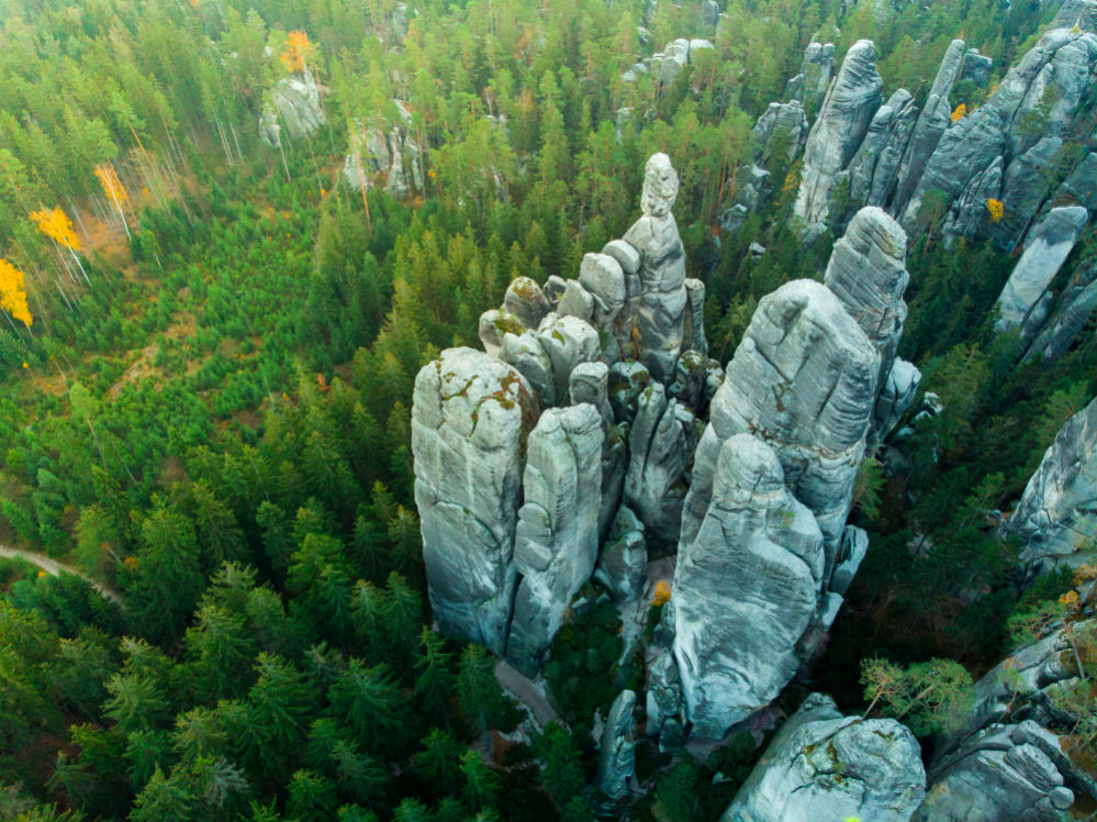 Фото: Адршпашские скалы