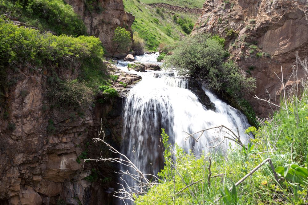 La ruta por las cascadas más bonitas de Armenia