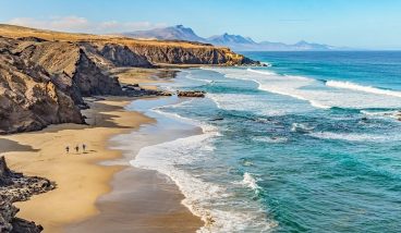 Волны, ветер, песок: дикие пляжи Испании