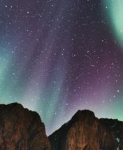 Где и когда увидеть северное сияние в России: 11 лучших мест