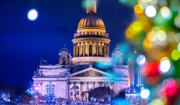 Чем заняться в Санкт-Петербурге на Новый год и каникулы: театры, бани и катки