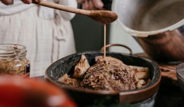 Гастрономическая экспедиция по России: 6 редких старинных блюд и где их попробовать сегодня