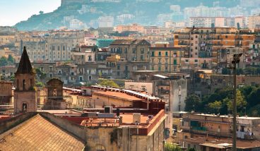 Куда поехать за границу весной: 12 направлений на март, апрель и май