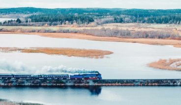 Куда поехать на выходные весной: 10 идей из Москвы и Петербурга