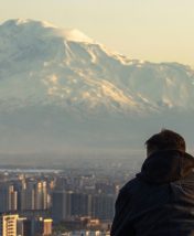 Не только шашлык и горы: 10 причин открыть для себя современный Ереван