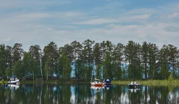 Лучшие отели на озёрах для отдыха в 2026 году