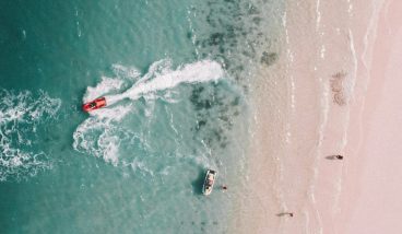 Куда поехать на море в сентябре: 5 доступных безвизовых направлений